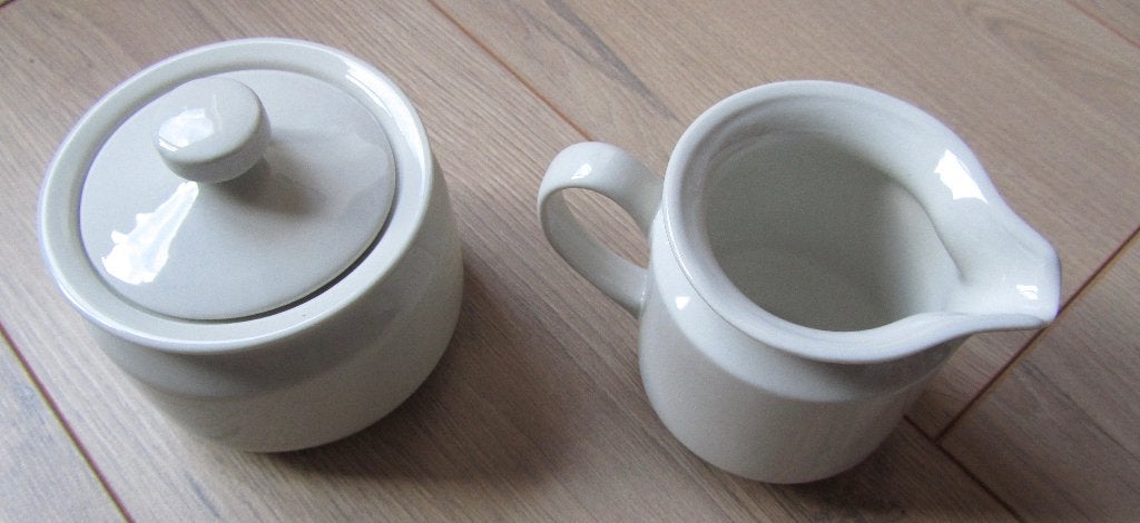 Melk kannetje en suiker potje crème kleurig, Overige typen, Ophalen of Verzenden, Zo goed als nieuw, Overige stijlen