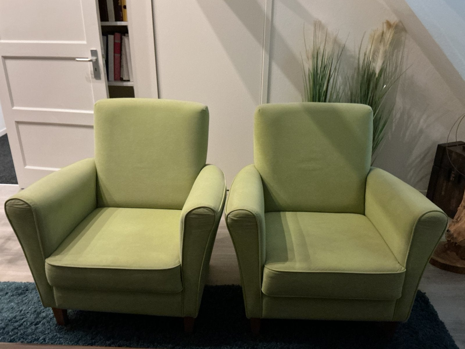 2 lichtgroene fauteuils, Ophalen, Gebruikt
