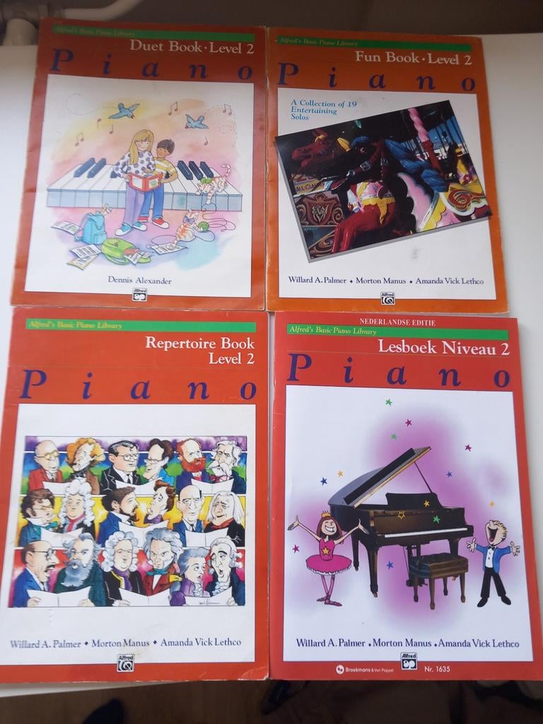 Alfred's Basic Piano Library - Lesboeken Niveau 2 (4 stuks), Gebruikt, Klassiek, Les of Cursus, Ophalen of Verzenden