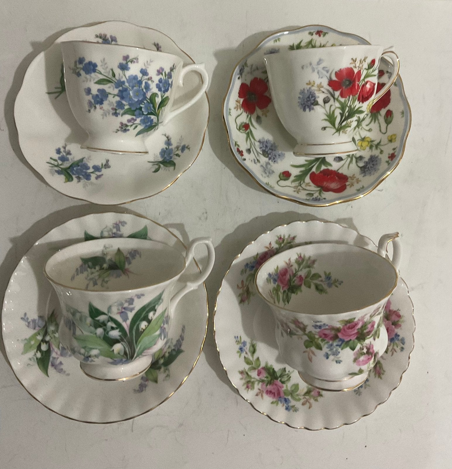 Vier Royal Albert kop en schotel, Ophalen of Verzenden