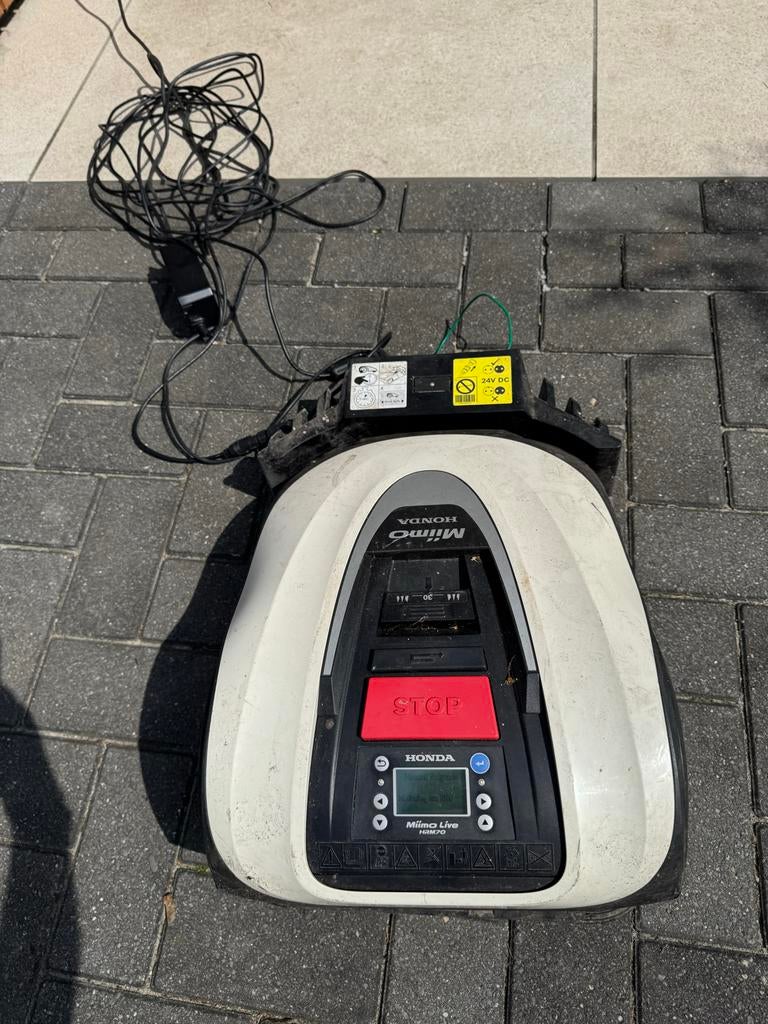 Honda Miimo HRM270 Robotmaaier met installatiekit, Tuin en Terras, Robotmaaiers, Ophalen of Verzenden, Gebruikt, 20 tot 25 cm