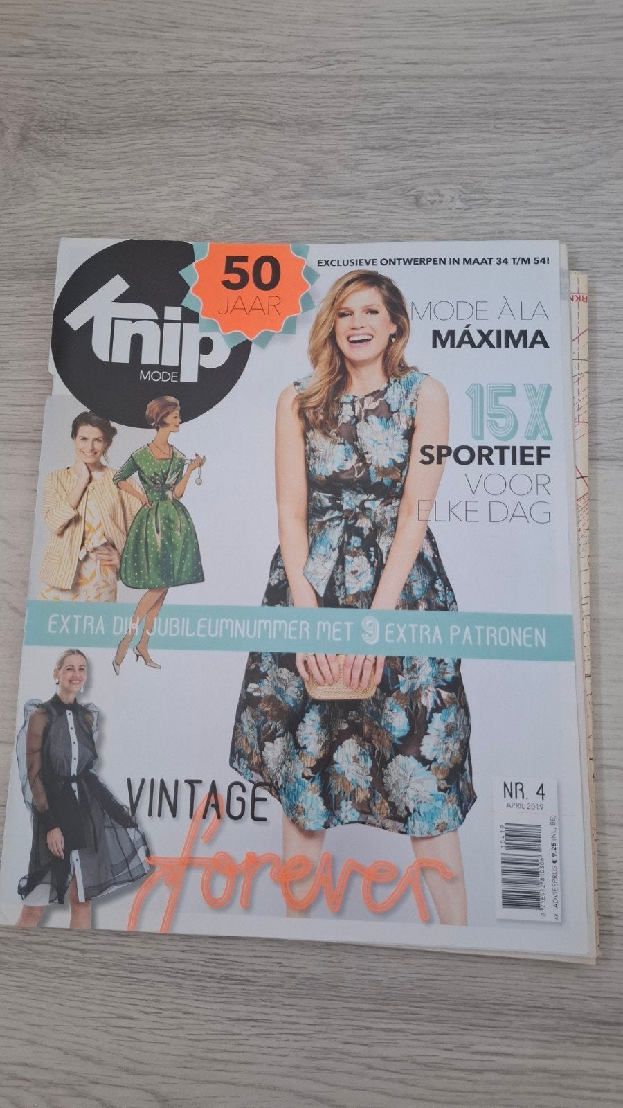 Knipmode nr 4 april 2019, Ophalen of Verzenden, Zo goed als nieuw, Vrouw, Knipmode