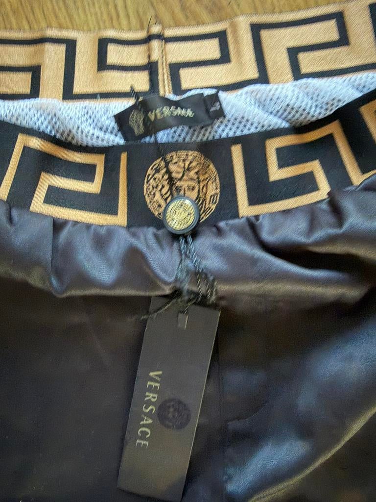 Nieuw versace zwembroek maat L (valt klein), Kleding | Heren, Verzenden, Zo goed als nieuw, Zwart, Algemeen