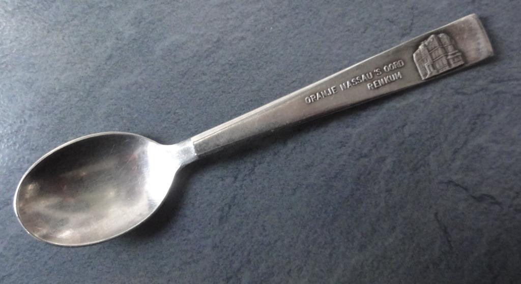 Mooi lepeltje Renkum , Oranje Nassau'Oord, Zilver 100, Antiek en Kunst, Verzenden