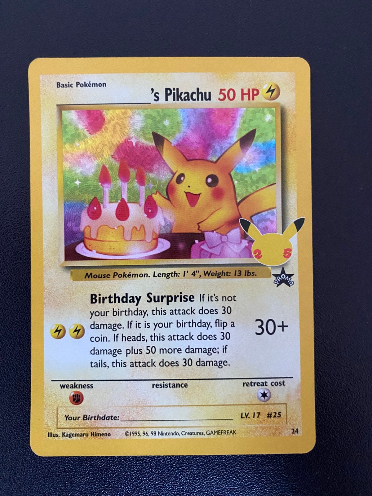 B day pikachu, Ophalen of Verzenden, Zo goed als nieuw