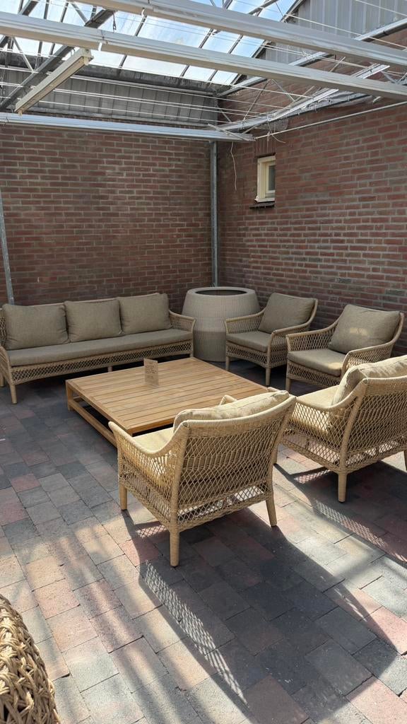 Luxe Borek loungeset – teak tafel + bank + 4 fauteuils, Tuin en Terras, Tuinsets en Loungesets, Ophalen, Loungeset, 7 zitplaatsen