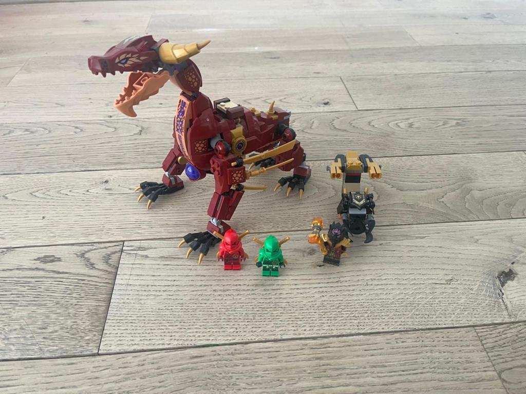 LEGO Ninjago heatwave lavadraak en minifiguren, Ophalen of Verzenden, Zo goed als nieuw