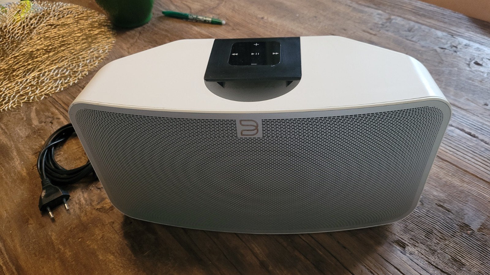 Niet werkende Bluesound Pulse Mini Draagbare Speaker - Wit, Overige merken, Inclusief kabels, Ophalen of Verzenden, Draagbare speaker
