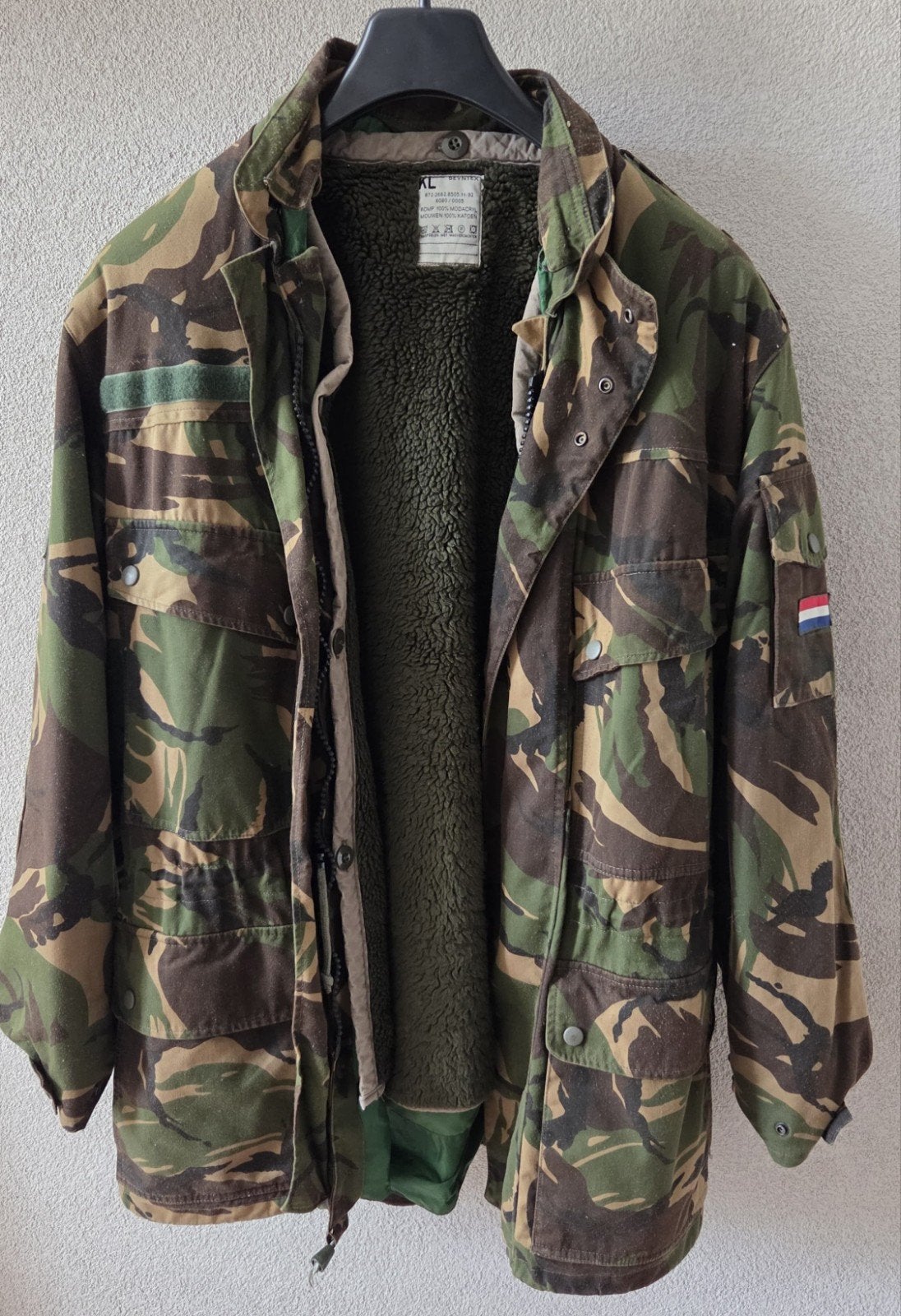 Camouflagejas L/XL Defensie Militaria, Verzamelen, Ophalen of Verzenden, Landmacht, Nederland, Kleding of Schoenen