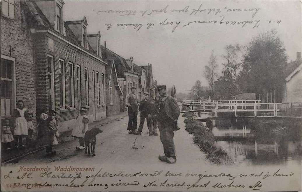 Noordeinde Waddingsveen (ZH) - 1905, Uitg. J. Bergmeester, Verzamelen, Ophalen of Verzenden, Voor 1920, Gelopen, Zuid-Holland
