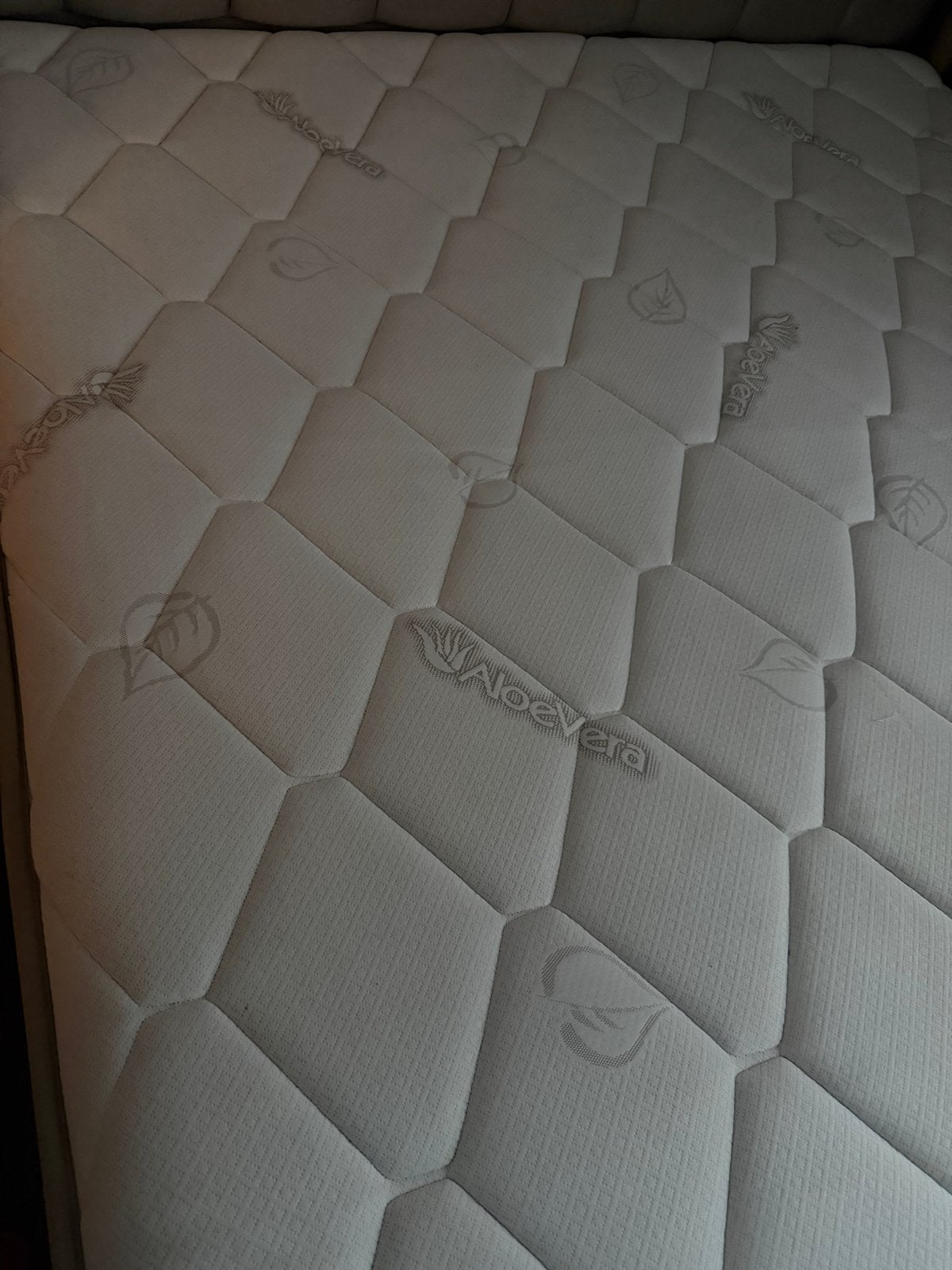 Matras 180x200 cm – schoon en zonder kuilvorming, Ophalen, Tweepersoons, Zo goed als nieuw, Matras