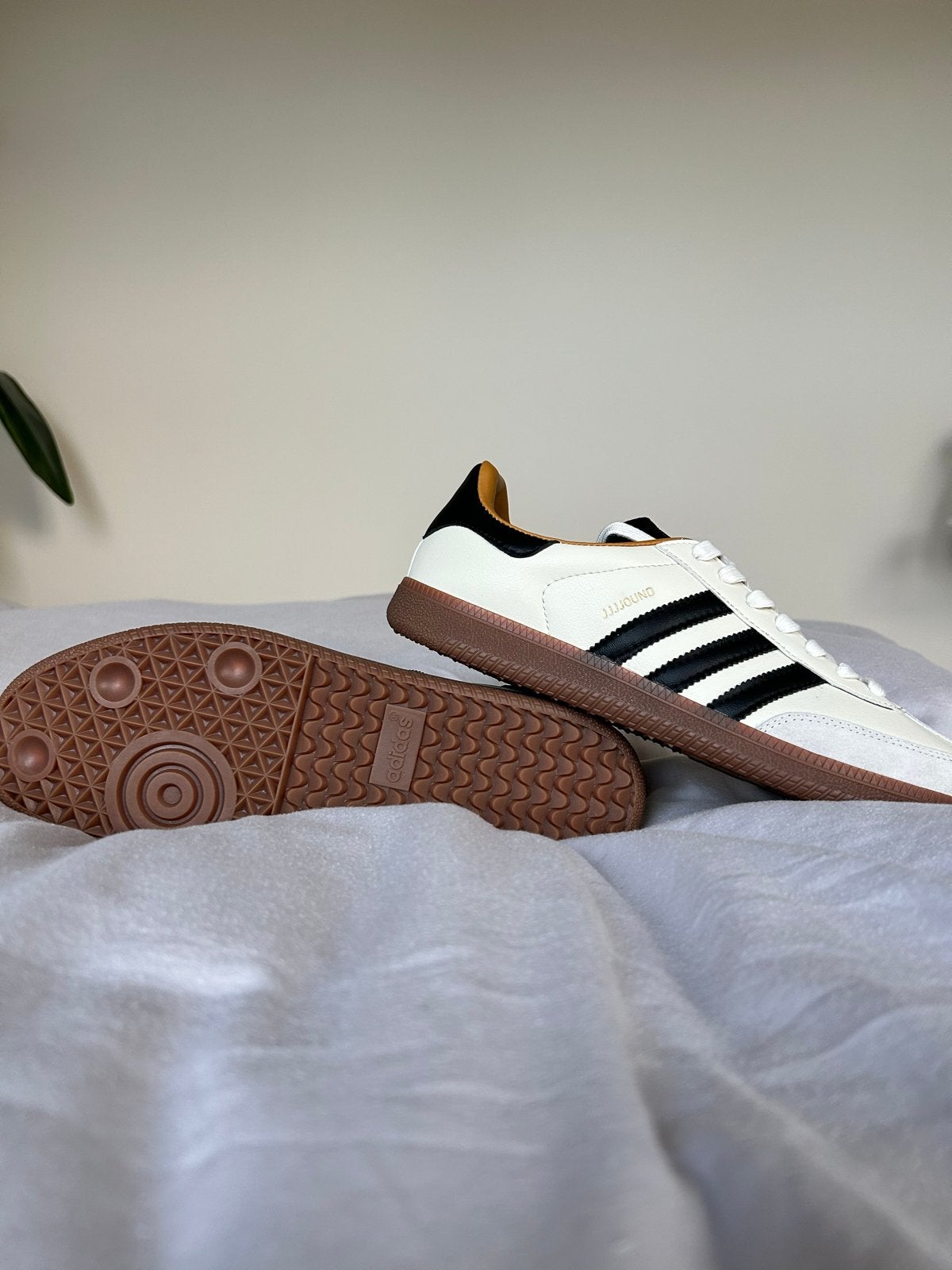 JJJJound x Adidas Samba OG "Off White" sneakers, Wit, Nieuw, Ophalen of Verzenden, Sneakers of Gympen