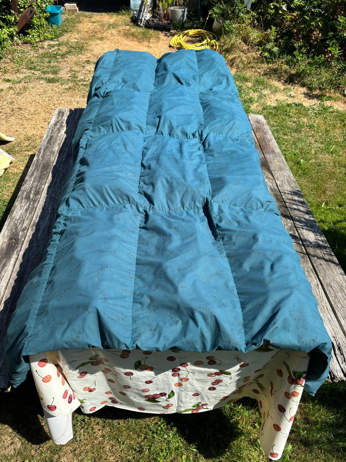 Verzwaard dekbed 7 kg, 140x200 cm, ophalen in Rijsbergen, Ophalen, Gebruikt, Jongetje of Meisje, Eenpersoonsbed