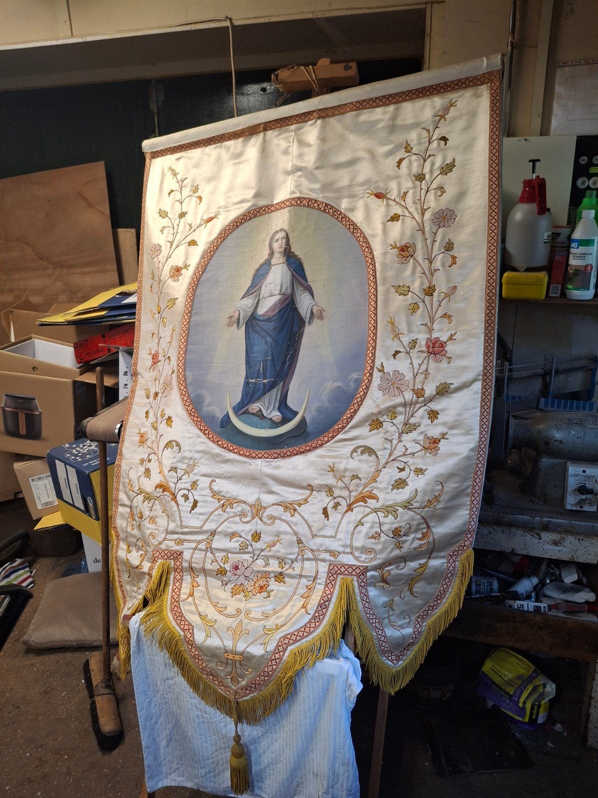 2 Antiek Religieus Wandkleed met Maria en Monstrans, ca. 188, Antiek en Kunst, Ophalen