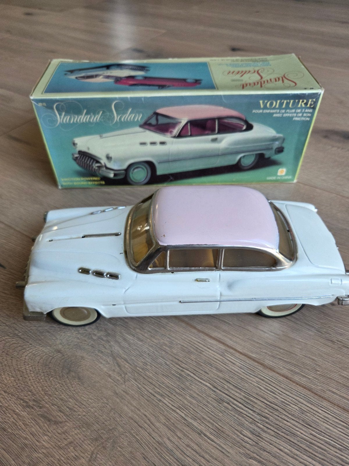 Vintage Standard Sedan Wrijvingsaangedreven Speelgoedauto, Antiek en Kunst, Antiek | Speelgoed, Ophalen of Verzenden