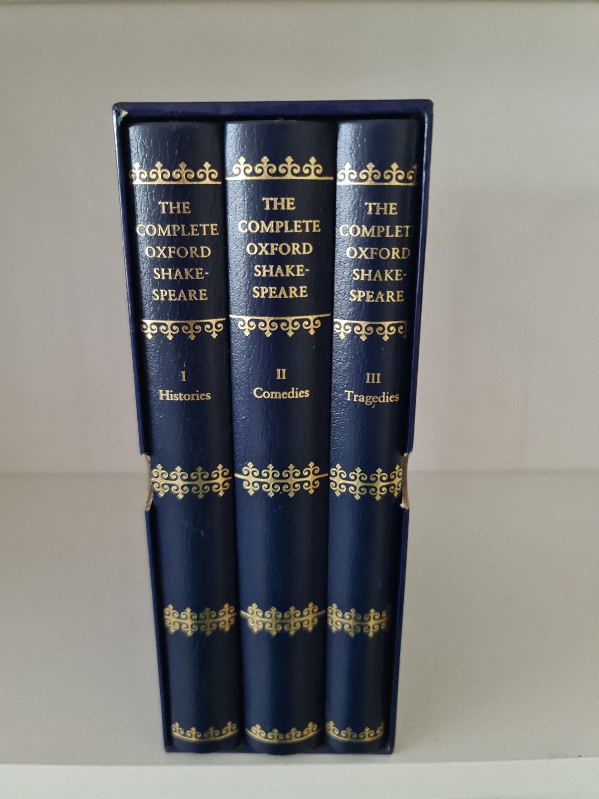 Driedelige Boekenbox The Complete Oxford Shakespeare, Verzenden