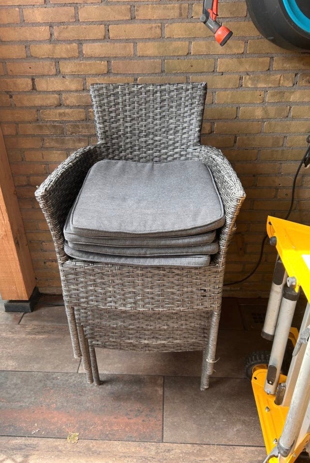 Wicker tuinstoelen met kussens (4 stuks), Ophalen, Gebruikt, Wicker