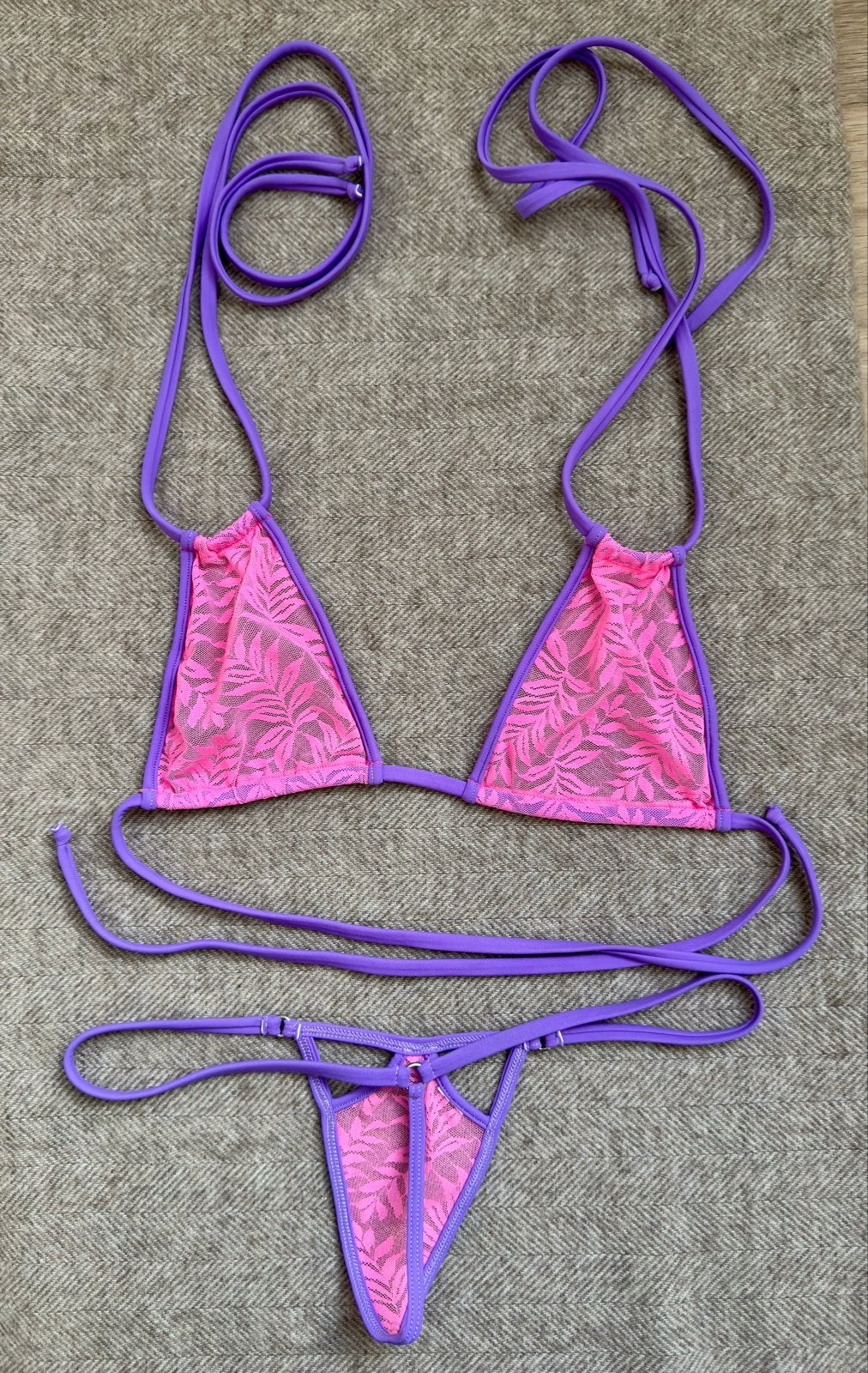 Wicked Weasel Caribbean Twist Bikini Tri Top/Thong Maat S, Ophalen of Verzenden, Zo goed als nieuw, Roze, Bikini