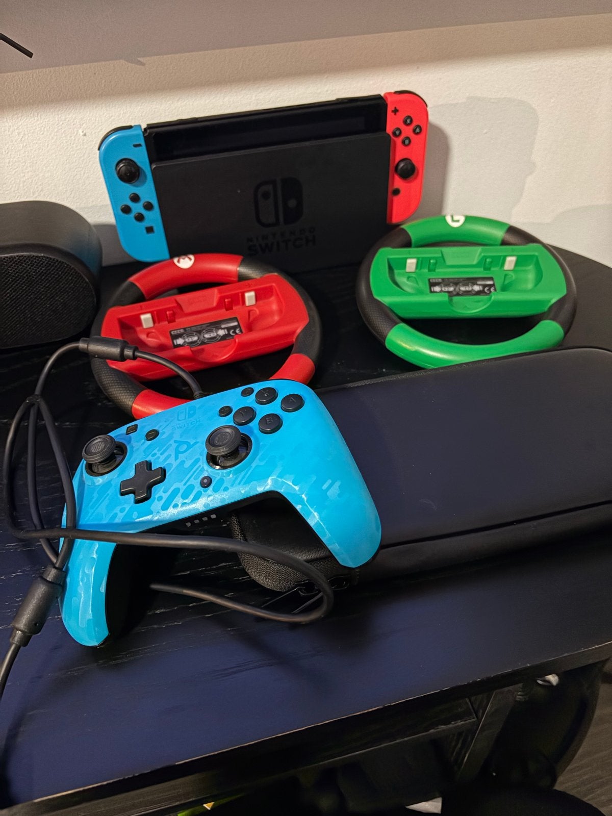 Nintendo Switch met extra controllers en accessoires, Ophalen of Verzenden, Gebruikt, Met 3 controllers of meer, Switch Original