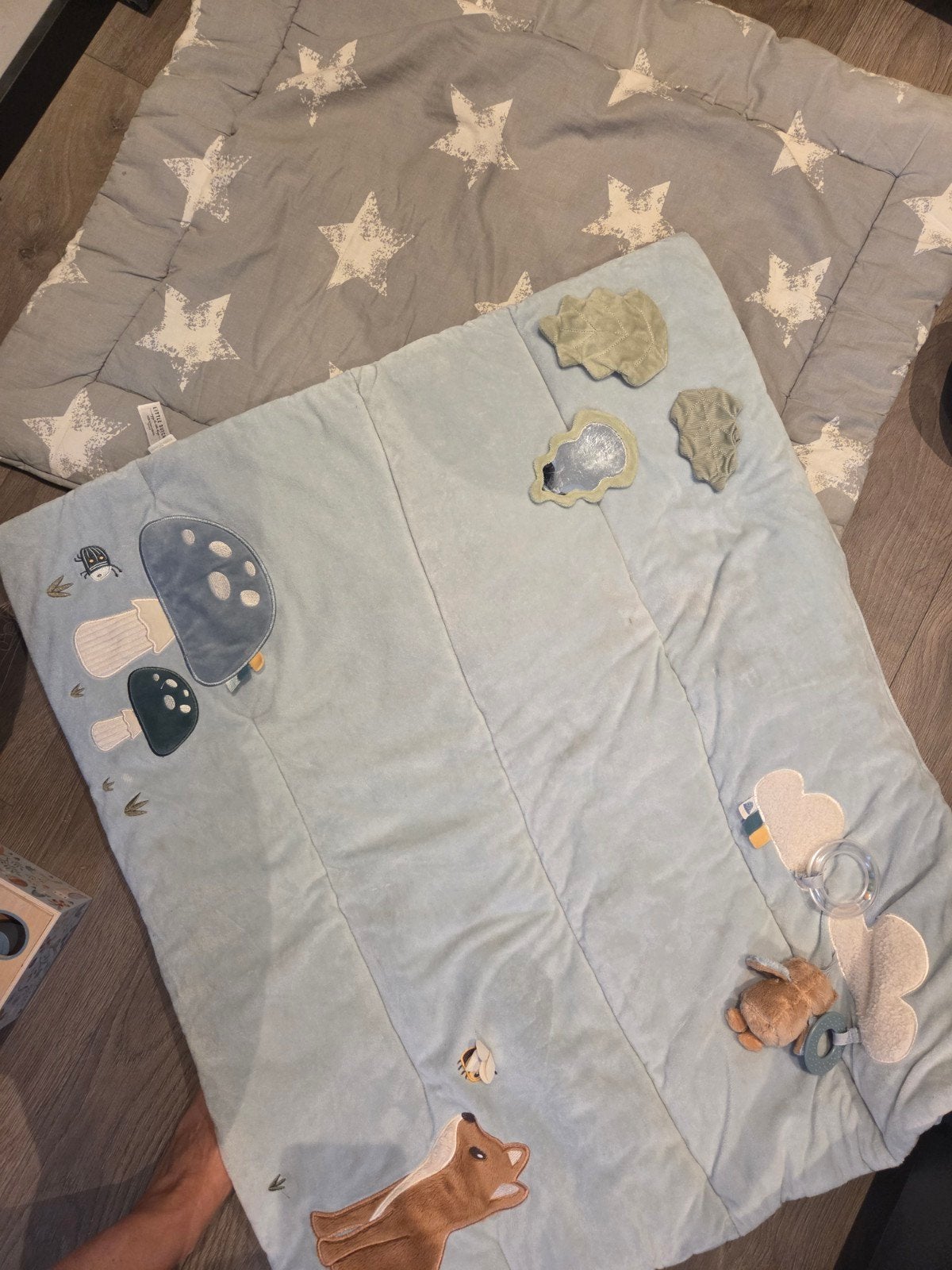 Speelkleed met bosdieren en sterrenpatroon, Ophalen, Gebruikt, Speelkleed