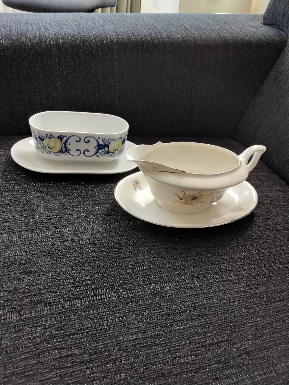 Juskom en sauskom - Villeroy & Boch en KPM, Klassiek, Villeroy & Boch, Ophalen of Verzenden, Zo goed als nieuw