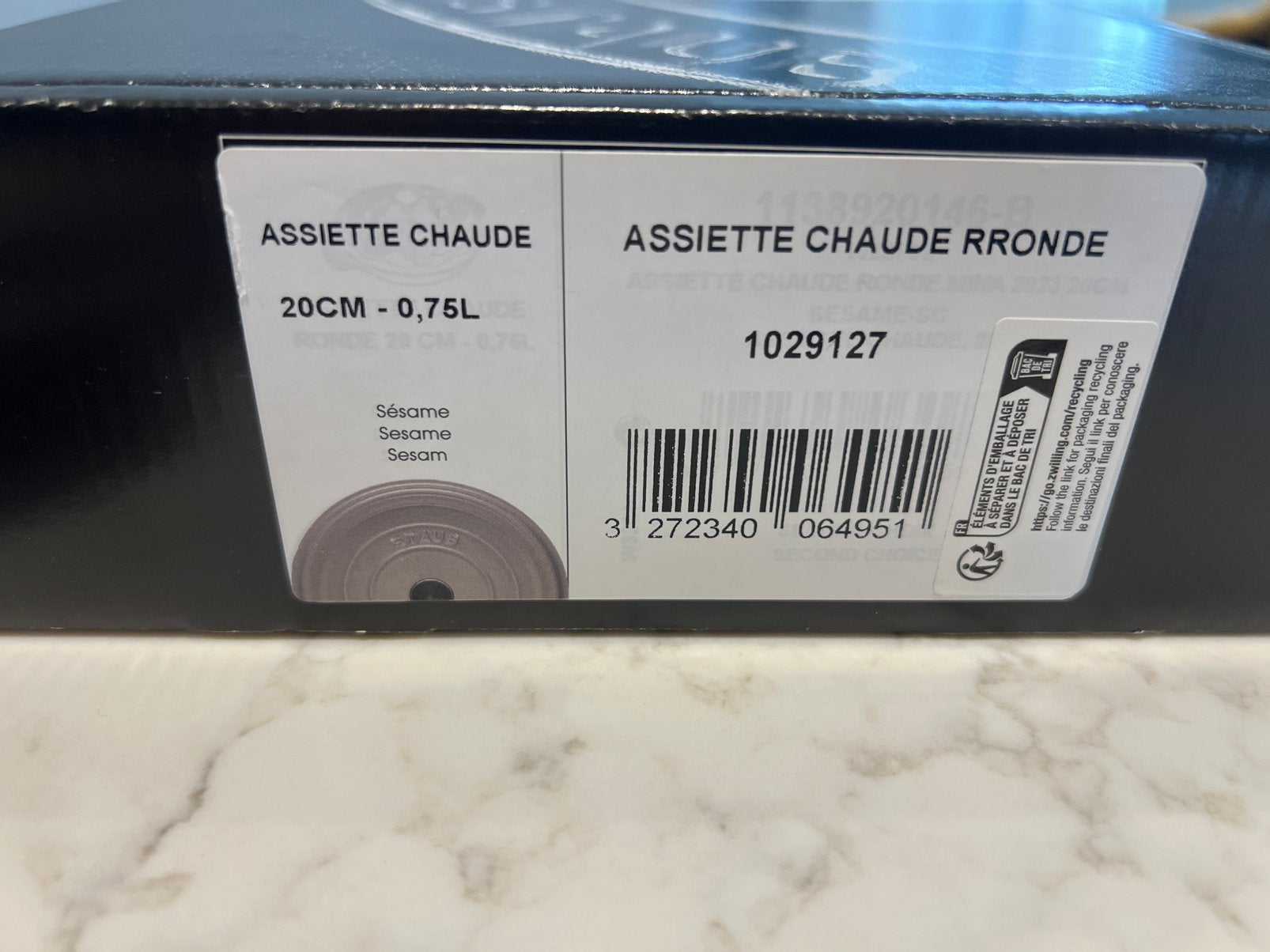 Nieuwe Staub Ocean ovenschaal 20 cm Sesam in de doos, Geschikt voor inductie, Nieuw, Ophalen of Verzenden, Staub