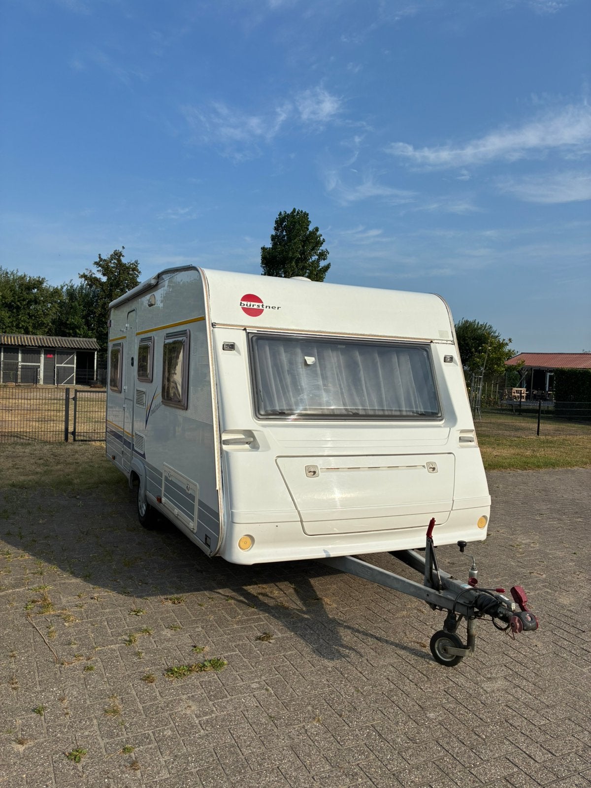 Burstner Ventana 435TS Avandgarde, Rondzit, 750 - 1000 kg, Particulier, Bürstner