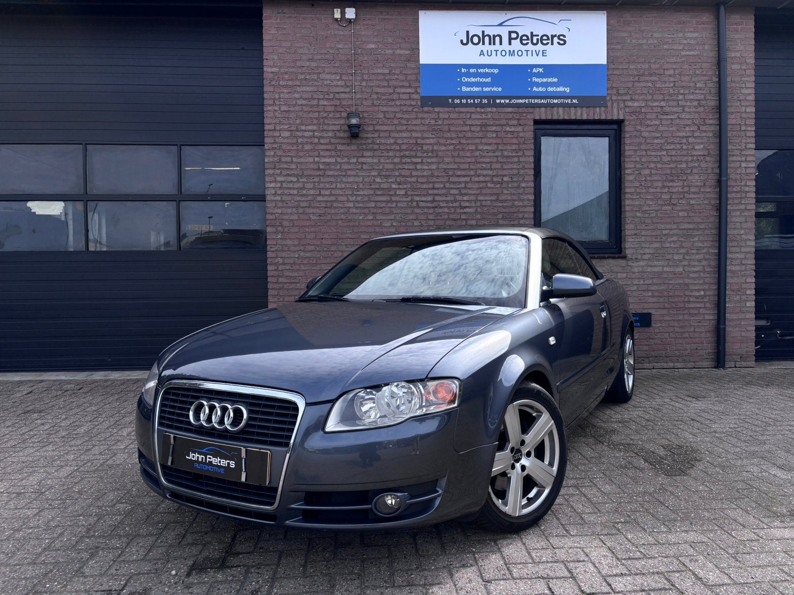 Audi A4 1.8 120KW Cabrio 2007 Grijs, Auto's, Audi, Voorwielaandrijving, 4 cilinders, Cabriolet, 4 stoelen