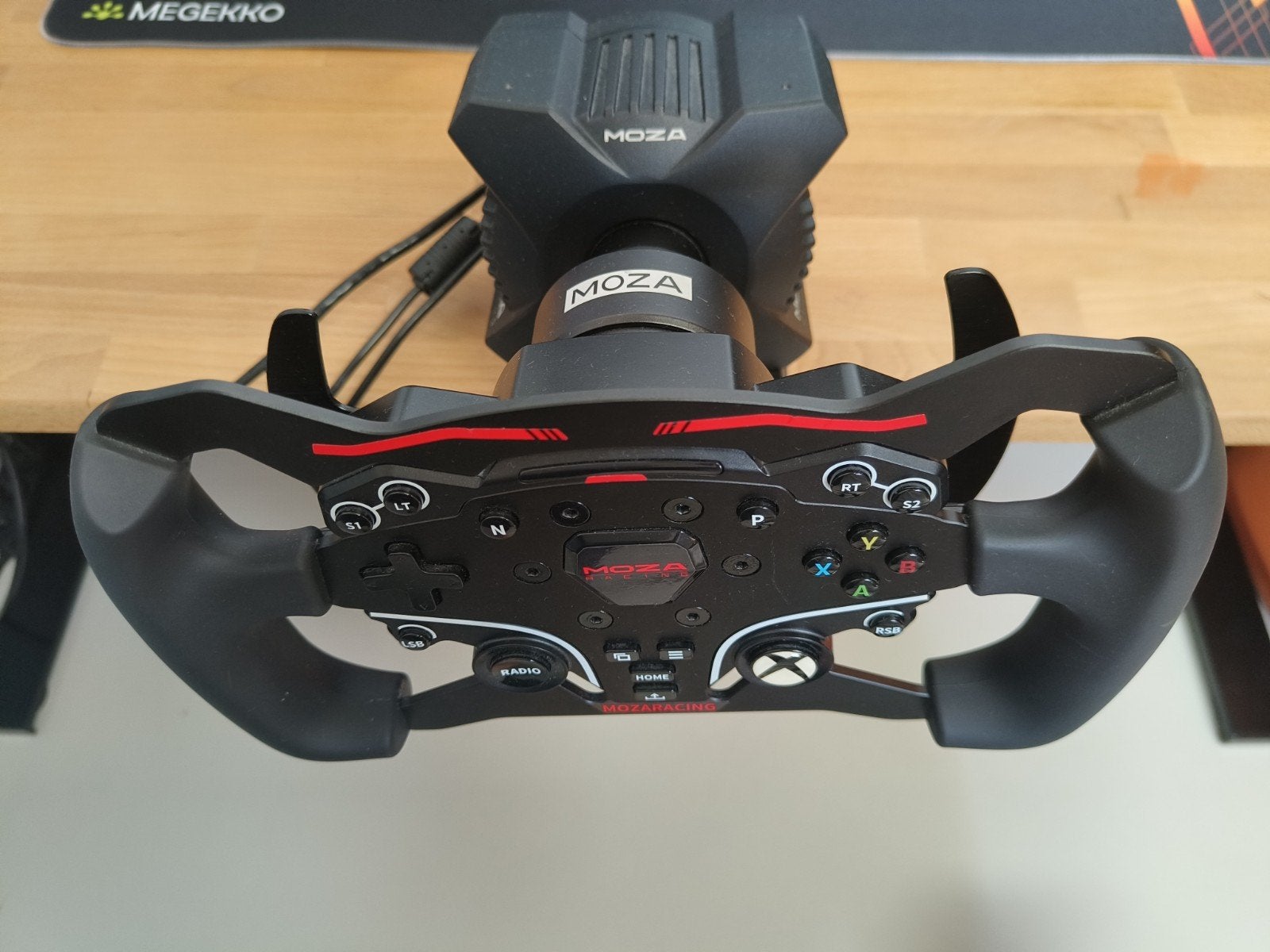 Moza R3 bundle xbox & pc + F1 stuur, Ophalen of Verzenden, Zo goed als nieuw, Moza Racing