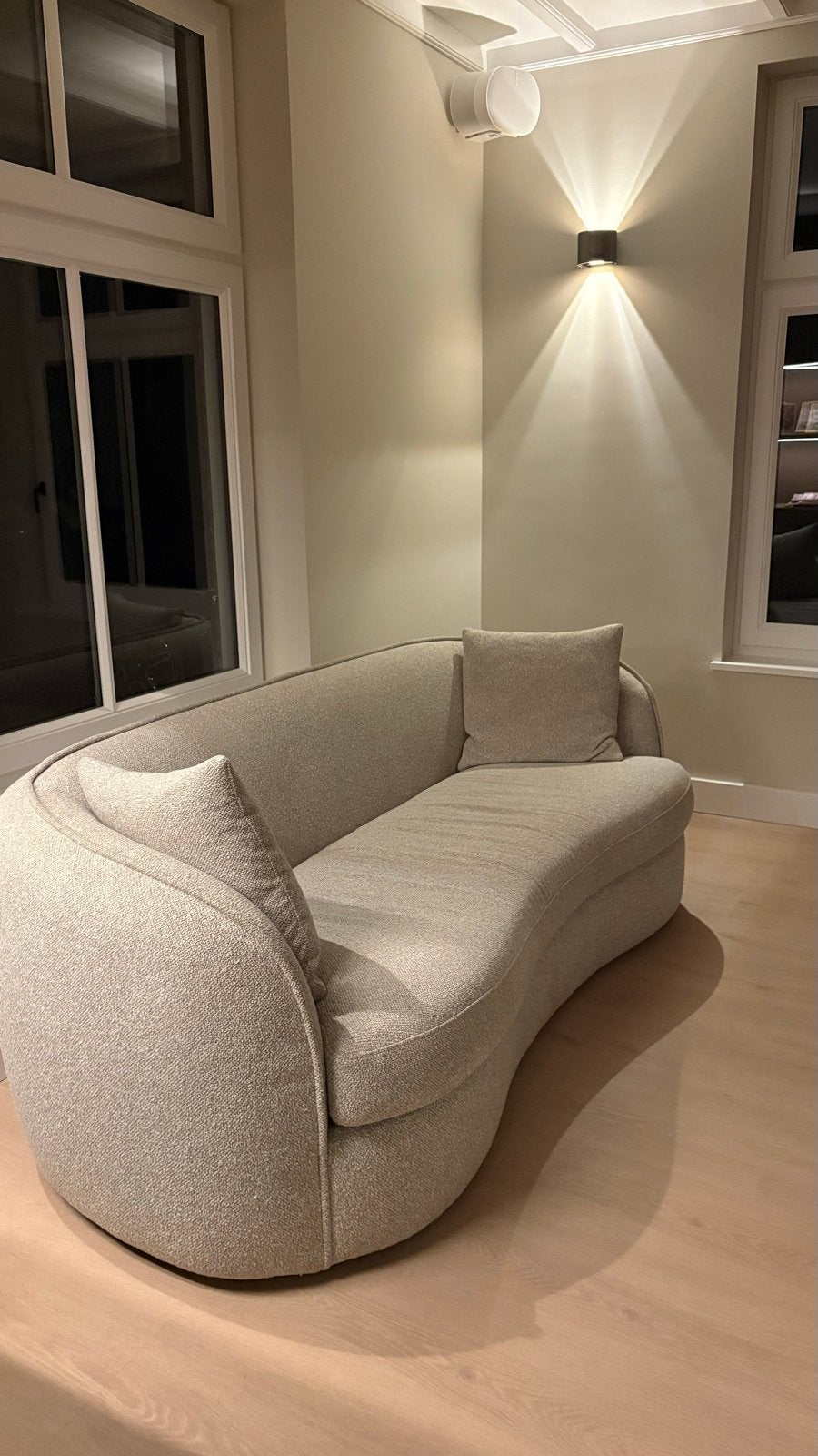 Bank Enzio 3,5-zits - greige (Leenbakker), Huis en Inrichting, Ophalen, Driepersoons, 75 tot 100 cm, Zo goed als nieuw