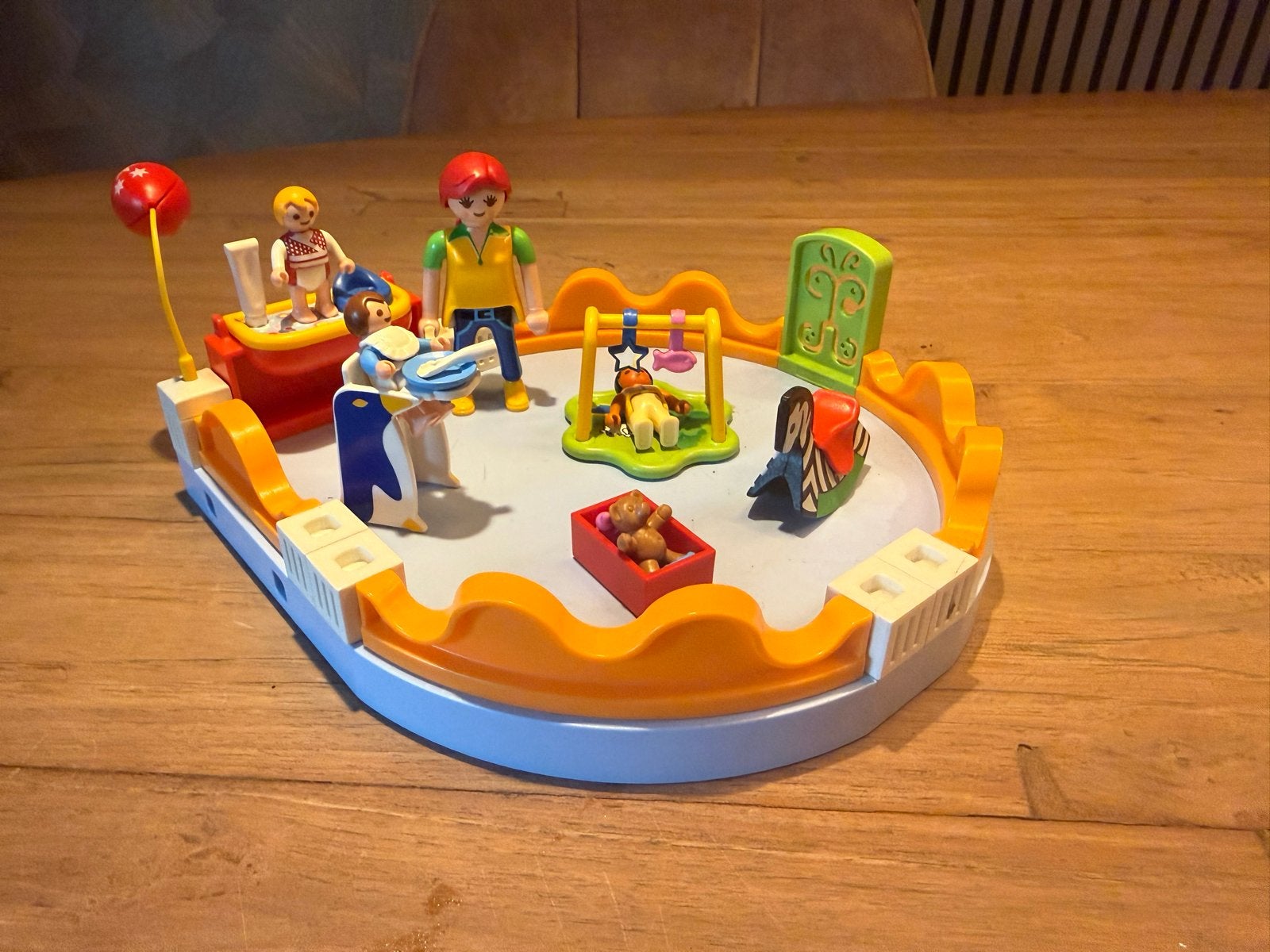 Playmobil City Life 5570 Kinderopvang/Crèche, Gebouw, Complete set, Ophalen of Verzenden, Zo goed als nieuw