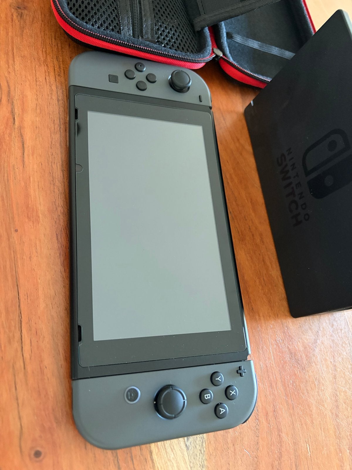 Nintendo Switch met Dock en Hoesje, Spelcomputers en Games, Ophalen, Gebruikt, Zonder controller, Switch Original