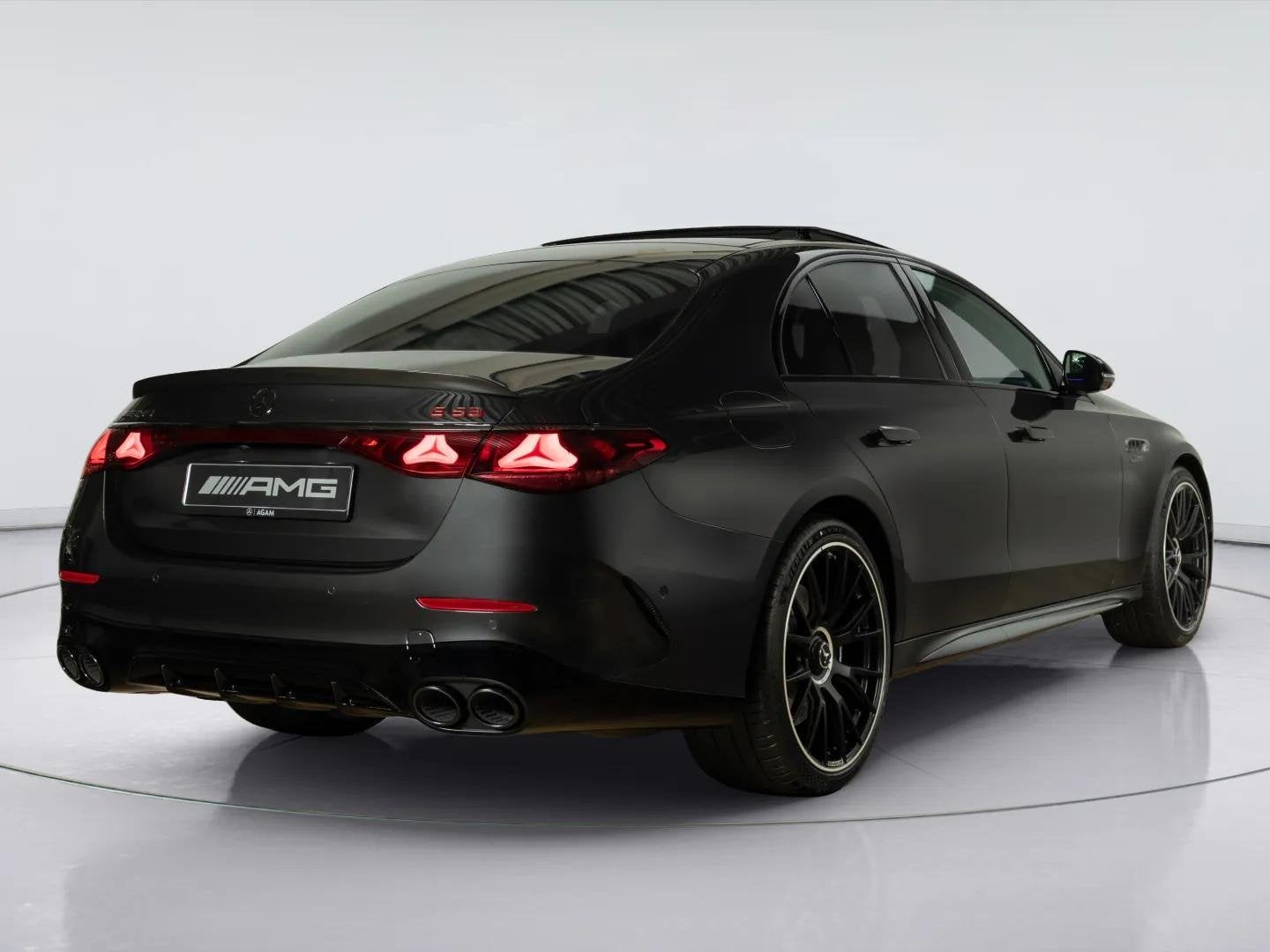 Mercedes-AMG E-Klasse Limousine 53 4MATIC+ Night Edition, Auto's, Automaat, Stof, Euro 6, Overige carrosserieën