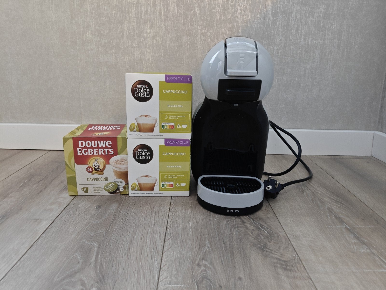 Krups Nescafé Dolce Gusto Mini Me met cups, Ophalen, Gebruikt, Koffiemachine, 1 kopje