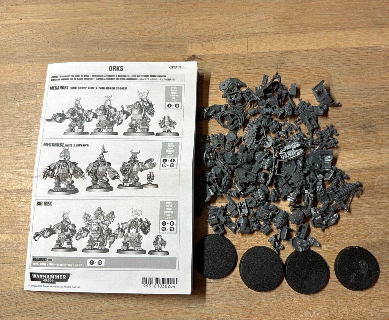 Warhammer 40k - Ork Meganobz, Ophalen of Verzenden, Zo goed als nieuw