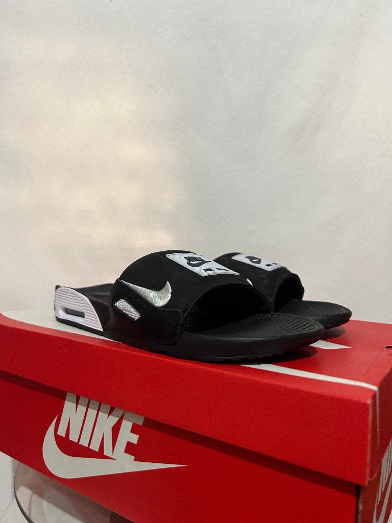NIEUW! Maat 42,5 - Nike Air Max 90 Slide Slipper Black White, Slippers, Verzenden, Zwart, Nike
