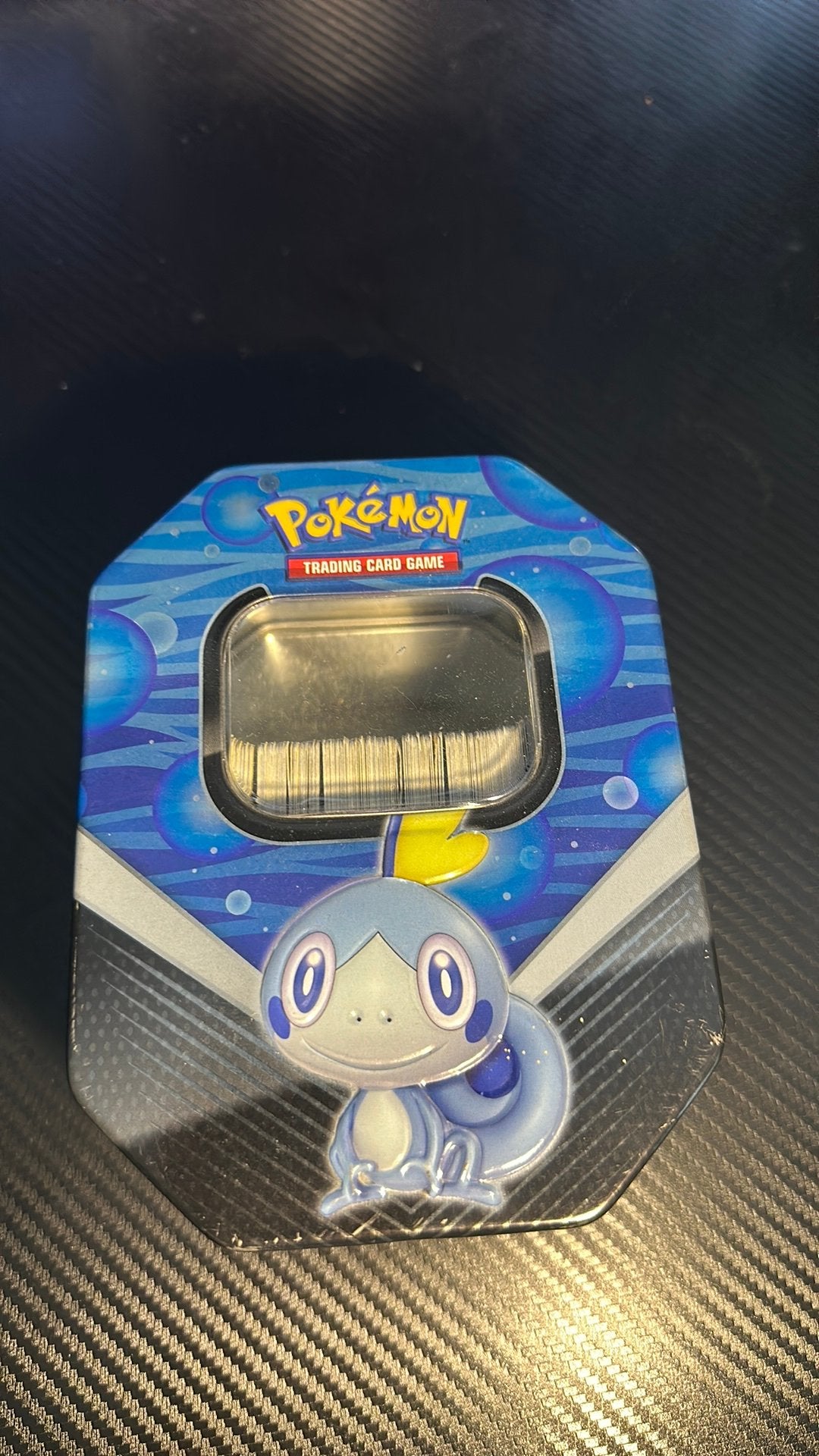 Pokemon kist met 500+ kaarten + verzamelboekje, Ophalen of Verzenden, Zo goed als nieuw, Meerdere kaarten