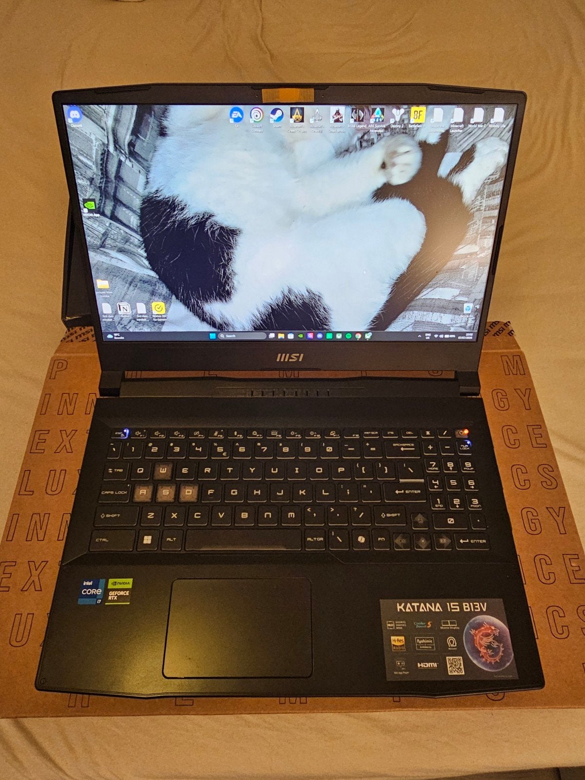 MSI RTX4070 Katana B13VGK-2032NL QHD Gaming Laptop 32GB RAM, Computers en Software, Windows Laptops, Zo goed als nieuw, 15 inch