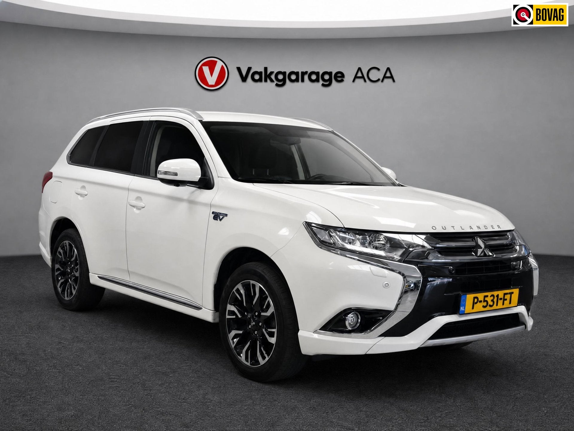 Mitsubishi Outlander 2.0 PHEV instyle // TREKHAAK // LEDER /, Auto's, 1998 cc, 4 cilinders, 1820 kg, Wit