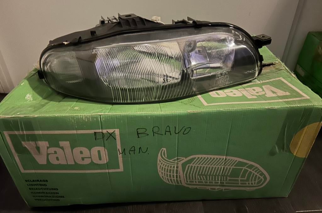 Nieuw: Valeo Koplamp Fiat Brava/Bravo(182), Ophalen of Verzenden, Nieuw, Fiat