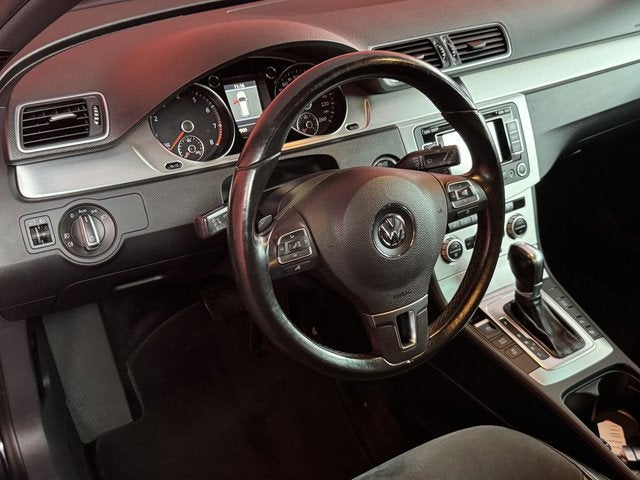 Volkswagen Passat Variant 1.4 TSI Highline BlueMotion, Auto's, Volkswagen, Euro 5, Gebruikt, Zwart, Automatische klimaatregeling