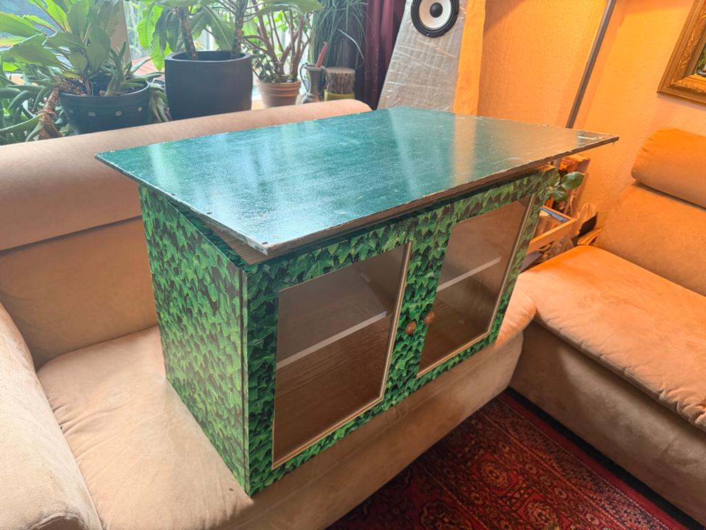 Grote klimop Minibieb met stevige palen - 76x36x50 cm, Huis en Inrichting, Kasten | Boekenkasten, Gebruikt, Minder dan 100 cm