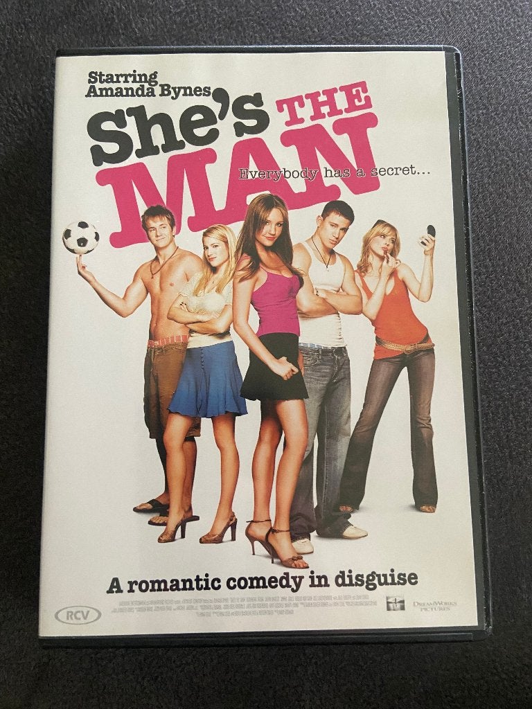 She's the man, Vanaf 6 jaar, Ophalen of Verzenden, Zo goed als nieuw, Actiekomedie