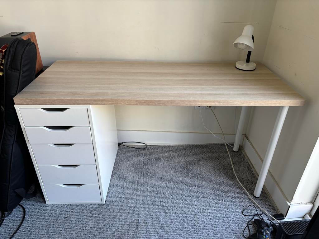 IKEA Bureau met lades en houten blad, Huis en Inrichting, Bureaus, Ophalen, Gebruikt, IKEA, Computerbureau