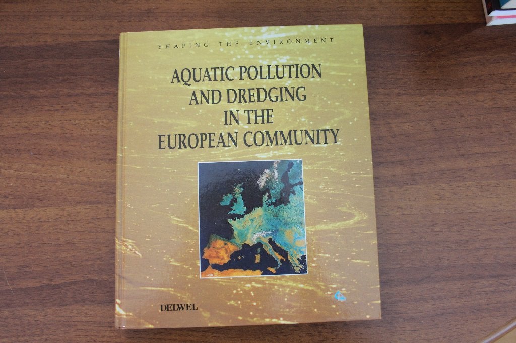 Aquatic pollution and dredging in the European community, Boeken, Techniek, Ophalen of Verzenden, Gelezen, Geotechniek