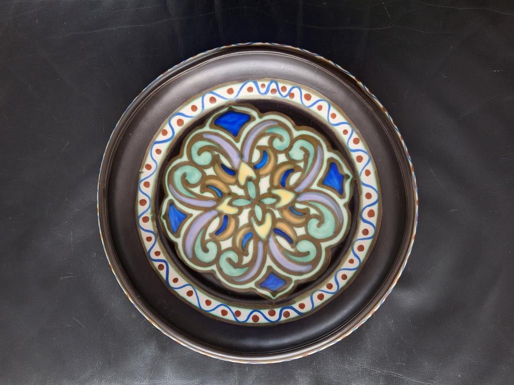 Plateel schaal met bijzonder patroon, Antiek en Kunst, Ophalen of Verzenden