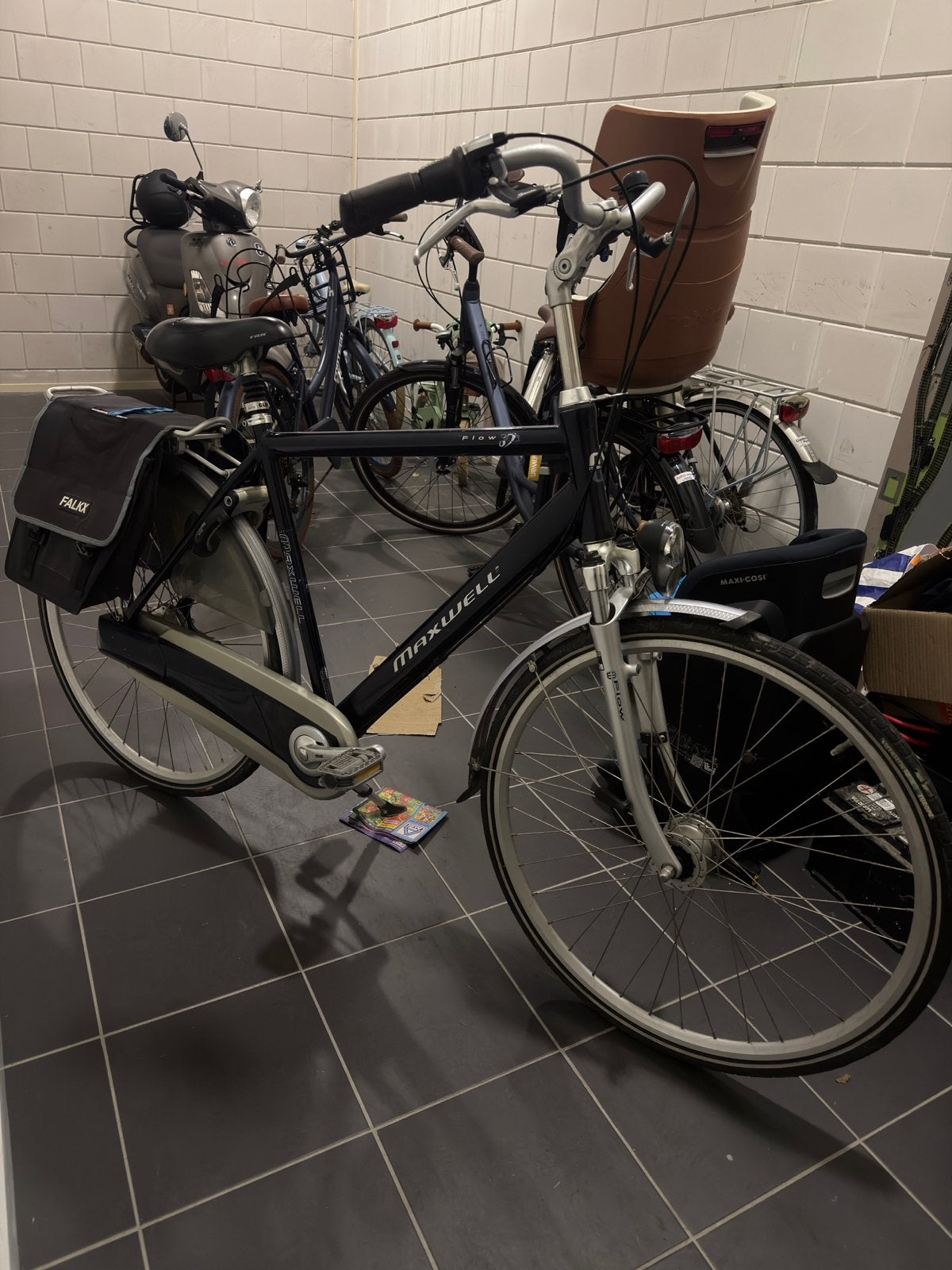 Maxwell Damesfiets met lage instap en fietstassen, Fietsen en Brommers, Ophalen, Gebruikt, Overige merken, Versnellingen