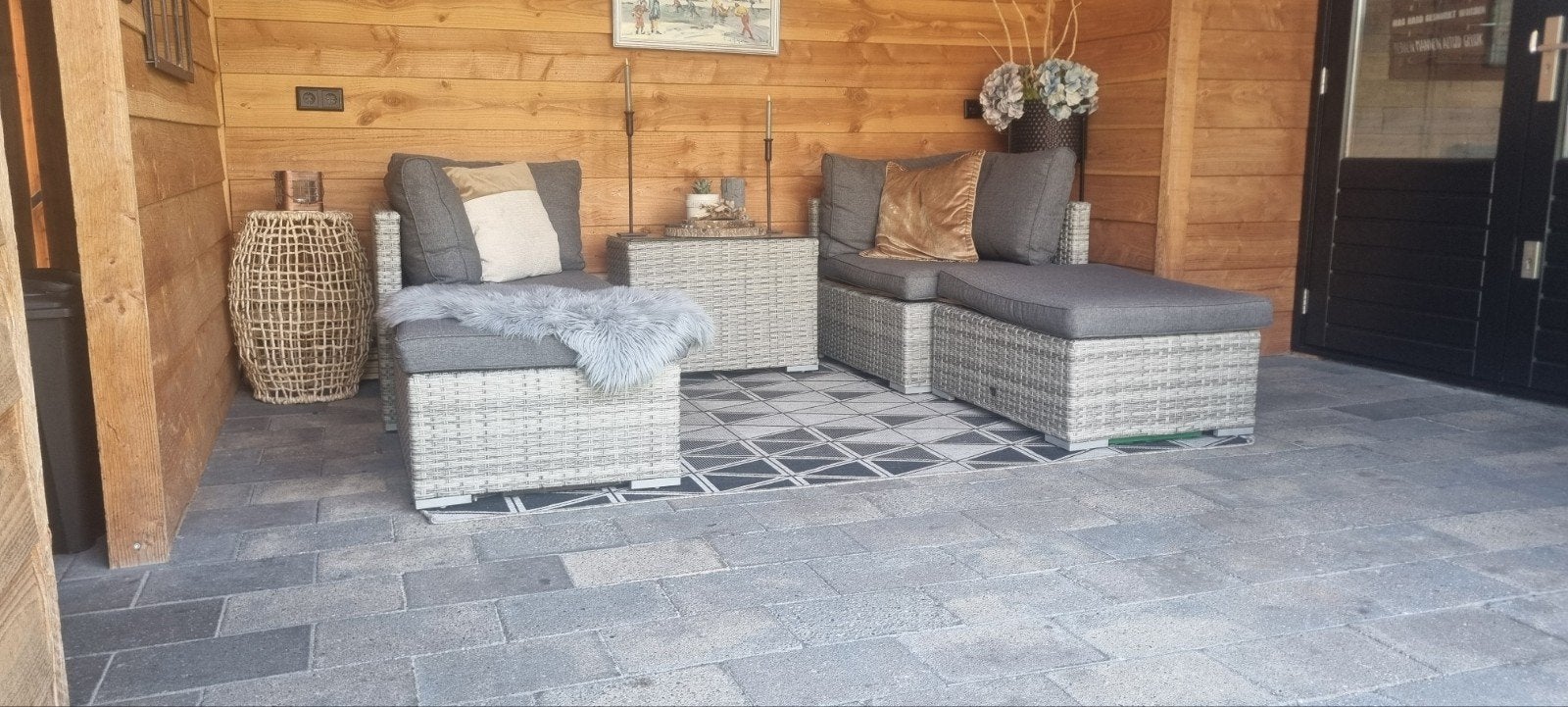 Moderne Wicker Loungeset met Comfortabele Kussens, Tuin en Terras, Tuinsets en Loungesets, Ophalen, 3 zitplaatsen, Bank, Zo goed als nieuw