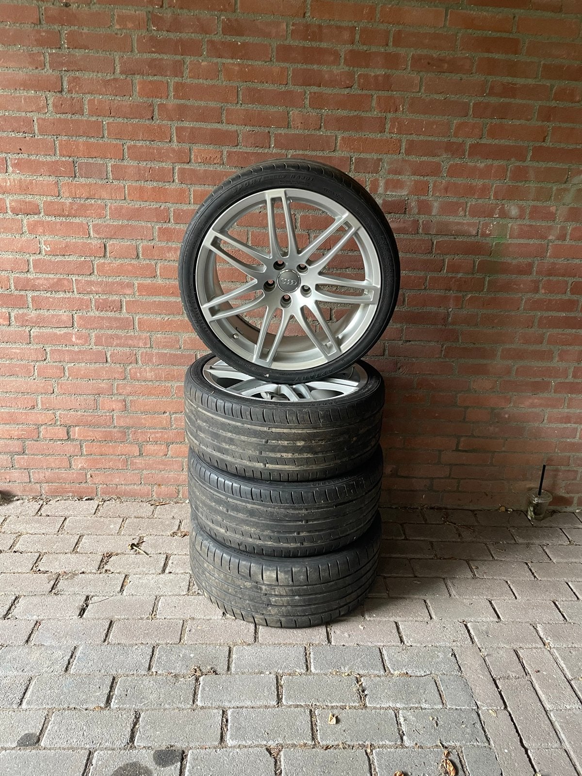Originele Audi A4 S4 RS4 B7 19 inch velgen met banden, Gebruikt, Banden en Velgen, 235 mm, Personenwagen