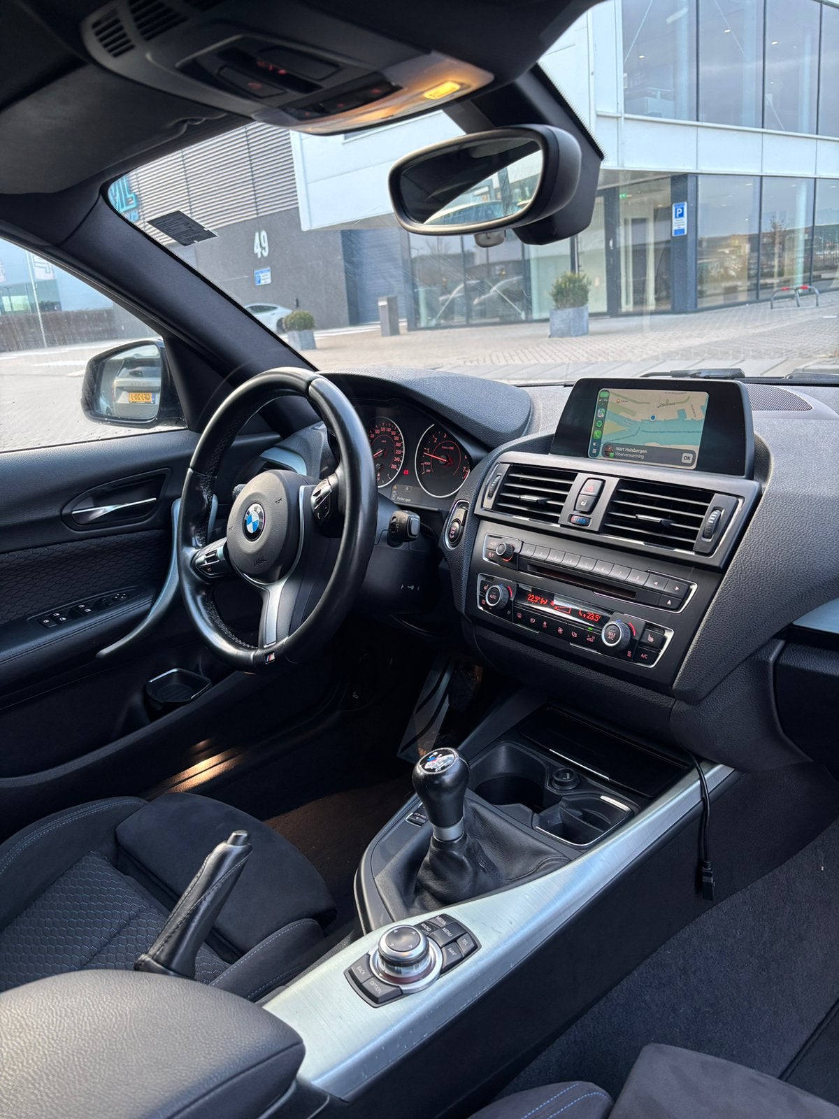 Foto 5 van BMW 1-Serie 116I 100KW 5DR 2014 Zwart